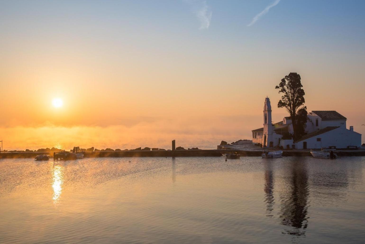 Villa Golden Tiara Agioi Deka  Dış mekan fotoğraf