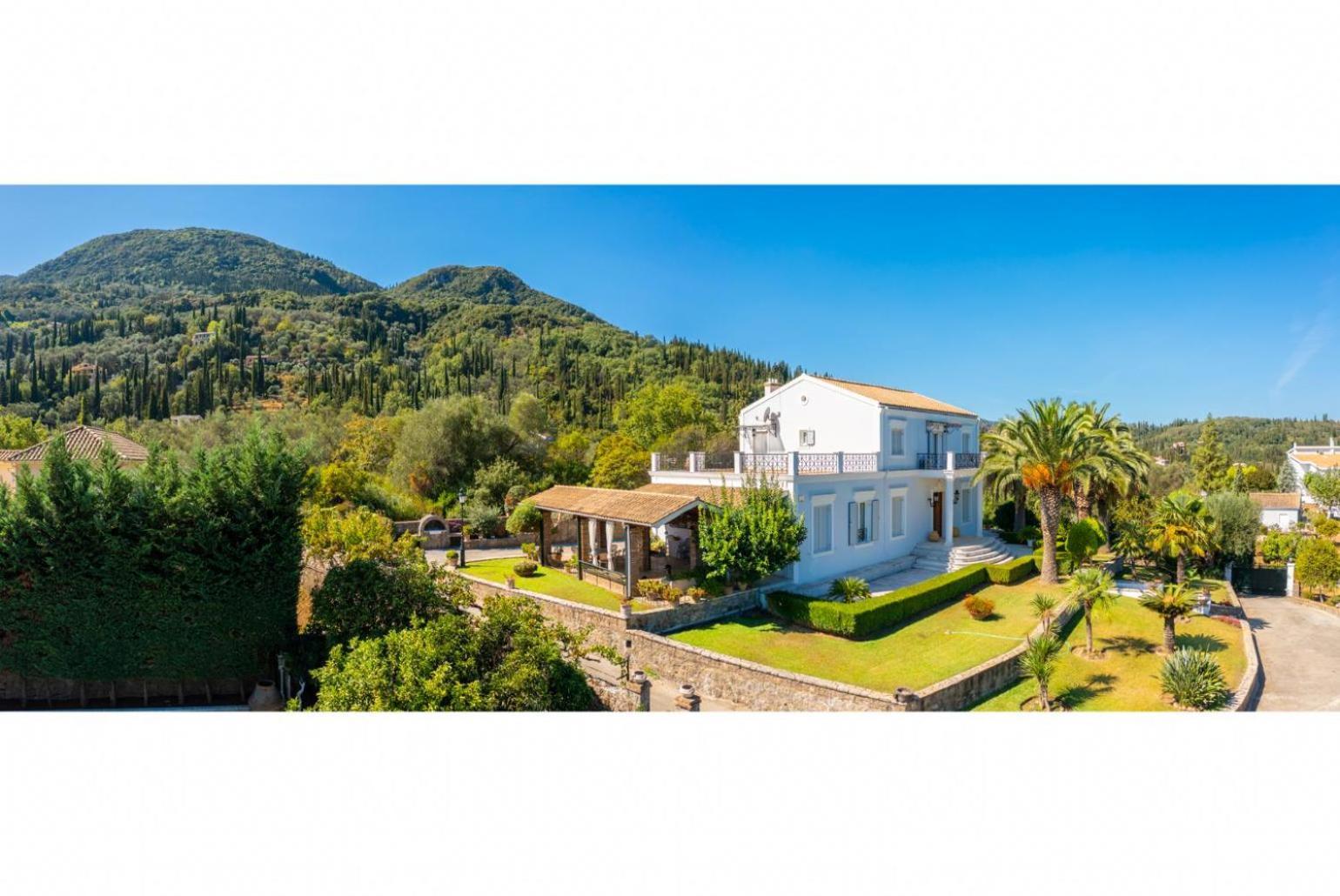 Villa Golden Tiara Agioi Deka  Dış mekan fotoğraf