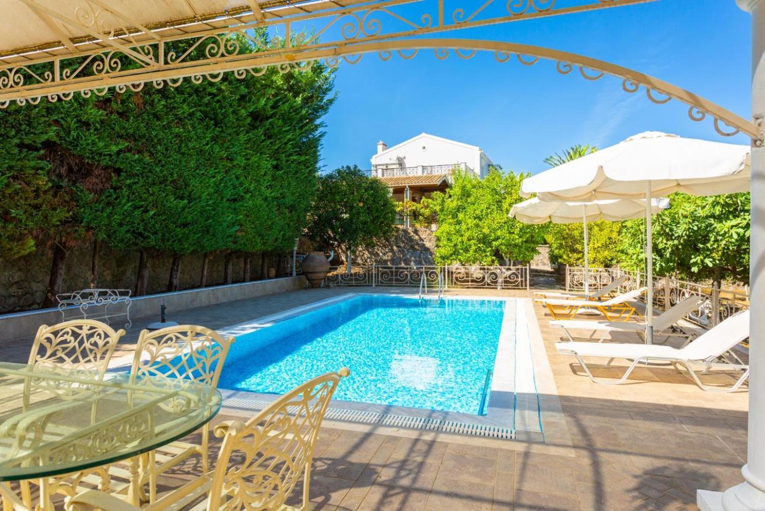 Villa Golden Tiara Agioi Deka  Dış mekan fotoğraf